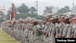 한국 경기도 동두천시 미2사단의 주한 미군 장병들. (자료사진)