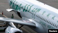 중국의 저가항공사 '춘추항공' 여객기가 상하이 공항에 대기 중이다. (자료사진)