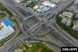 2022年9月1日中国四川成都市因疫情封城后的空荡荡的街道鸟瞰