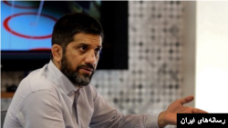 علیرضا دبیر،‌ رئیس فدراسیون کشتی ایران (عکس از رسانه‌های ایران)