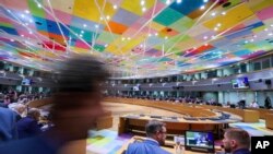 12월 19일 벨기에 브뤼셀의 유럽연합(EU) 본부에 모인 27개 회원국 대표들이 가스 가격 상한제에 합의했다. 