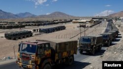 분쟁 지역인 라다크 지역에서 인도군 차량들이 이동하고 있다. (자료사진)