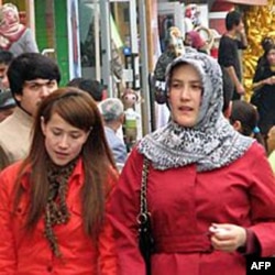 乌鲁木齐维族人居住区很少看见汉族人