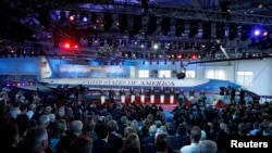 Eleven Republican U.S. presidential candidates debate in front of President Ronald Reagan's Air Force One during the second official Republican presidential candidates debate of the 2016 U.S. presidential campaign, Sept. 16, 2015.
