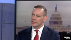 თადარიგის პოლკოვნიკი ბობ ჰამილტონი, "საგარეო პოლიტიკის კვლევის ინსტიტუტი"
