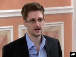 미국에서 간첩 혐의를 받고 있는 에드워드 스노든 씨