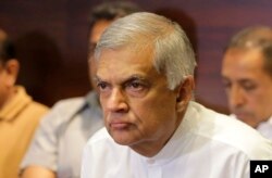 Sri Lanka's sacked Prime Minister Ranil Wickeremesinghe attends a media briefing in Colombo, Sri Lanka, Oct. 27, 2018.