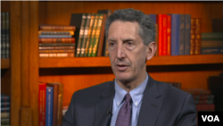 Edvard Džozef, predavač na Univerzitetu Džons Hopkins