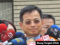 台湾执政党国民党立委赖士葆 (美国之音张永泰拍摄)