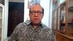 Tangkapan layar mantan Wakil Menteri Pariwisata, Sapta Nirwandar saat menggelar diskusi daring, Sabtu (9/5). (Foto: VOA/Yudha Satriawan)