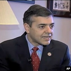 来自佛罗里达州的国会众议员大卫·里维拉