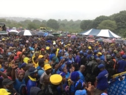 Thousands of opposition supporters rally at Mjamba Park in Blantyre, Malawi, Dec. 19, 2021. (Lameck Masina/VOA)