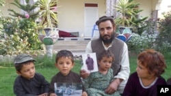 له عبیدالله څخه د دوو ورځو یو زوی پاتې و چې اوس ١۴ کلن دی.