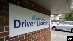 Tempat pembuatan SIM di Negara Bagian Washington.