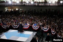 U.S. Democratic presidential nominee Hillary Clinton speaks at a campaign Voter Registration Rally at the University of South Florida in Tampa, Florida, Sept. 6, 2016.