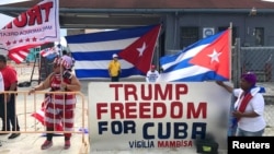 Des Cubains de Miami montrent leur soutien à Donald Trump, Floride, le 16 juin 2017.
