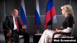 Presiden Rusia Vladimir Putin saat wawancara dengan Megyn Kelly dari NBC News