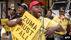 Des militants de l’ANC manifestent pour exiger le depart anticipé de Jacob Zuma à Johannesburg, le 05 février 2018