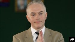 Andrew Cayley, Jaksa Utama Mahkamah Kejahatan Perang Khmer Merah di Kamboja yang didukung PBB, mengundurkan diri dari jabatannya, Senin, 9 September 2013 (Foto: dok).
