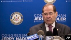 제럴드 내들러 미 하원 법사위원장이 18일 뉴욕에서 이 날 일반에 공개된 뮬러 특검보고서 관련 기자회견을 했다.