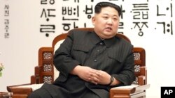 North Korean leader Kim Jong Un is seen at Peace House of the border village of Panmunjom in the Demilitarized Zone, South Korea, April 27, 2018. 