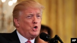 Predsednik Donald Tramp u Beloj kući