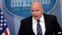  H.R. 맥매스터 백악관 국가안보보좌관이 16일 백악관에서 기자회견을 하고 있다.