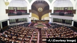 اکثر وکلای مردم در ولسی جرگه اظهارات روحانی را مداخله آشکار در امور افغانستان خواندند