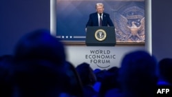 Presidenti Donald Trump duke iu drejtuar virtualisht takimit vjetor të Forumit Ekonomik Botëror në Davos të Zvicrës. 23 Janar, 2025