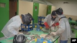 Students take an engineering course at Sudo Electric Technical High School, Seoul, Nov. 16, 2011.