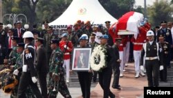 Pemakaman mantan Presiden BJ Habibie di TMP Kalibata, Jakarta, 12 September 2019.