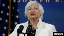 Janet Yellen, perempuan pertama yang menjabat Menteri Keuangan AS