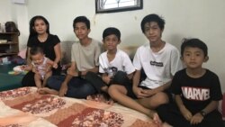 បទ​សម្ភាសន៍ VOA៖ ភរិយា​សព​លោក​កែម ឡី​ត្រៀម​ចេញ​ទៅ​ប្រទេស​ទី​៣​និង​ត្រៀម​ធ្វើ​បុណ្យ​ខួប​មួយ​ឆ្នាំ