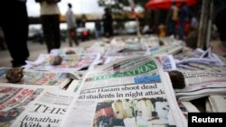 امریکہ کی ریاست نیویارک میں شدید برفباری کا سلسلہ تو رک گیا لیکن حکام کے مطابق اب جب کہ درجہ حرارت بڑھے گا تو سیلاب کا خطرہ ہے۔