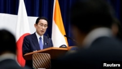 기시다 후미오 일본 총리가 지난달 24일 도쿄 관저에서 쿼드 정상회의 직후 회견하고 있다. (자료사진) 