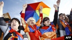 Ermənistan müxalifəti hökumət əleyhinə nümayişləri davam etdirir