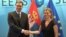 Predsednik Srbije Aleksandar Vučić i visoka predstavnica EU za spoljnu politiku i bezbednost Federika Mogerini koja posreduje u dijalogu, Foto: Glas Amerike