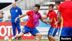 UEFA EURO 2016: Les joueurs d'Espagne en séance d’entraînement.