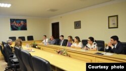 ABŞ Səfirliyi Kooperativ Universitetinin ingilis dili müəllimlərini kurslara cəlb edib 