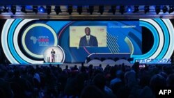 Le président ivoirien Alassane Ouattara lors de l'Africa CEO Forum à Abidjan le 13 juin 2022.