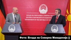 Националниот македонски идентитет и македонски јазик се јасни за Германија, но со овој предлог тие се сочувани, порача Мануел Сарацин во Скопје 