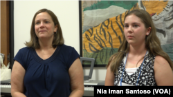 Stacy Rice (kiri) bersama putrinya, Sarah. (Foto: Nia Iman Santoso)