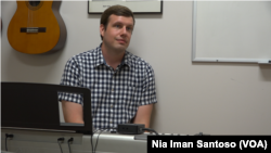 Matt Carlson, salah satu pengajar musik di Adam County Arts Council. (Foto: Nia Iman Santoso)