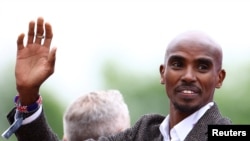 Pelari asal Inggris Mo Farah menghadiri perayaan Platinum Jubilee di London, Inggris, pada 5 Juni 2022. (Foto: Reuters/Hannah McKay)