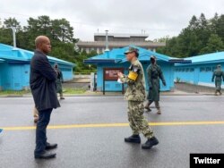 지난해 6월 한국을 방문한 브라이언 넬슨 미 재무부 테러·금융정보 담당 차관이 판문점을 찾았다. 사진: Under Secretary Brian Nelson / Twitter.