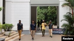 People visit the President's house on the following day after demonstrators entered the building, after President Gotabaya Rajapaksa fled, amid the country's economic crisis, in Colombo, Sri Lanka, July 10, 2022. 
