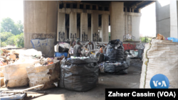 Waste reclaimers in South Africa