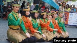 Tari Saman mendapat sambutan meriah di acara World Square di Pittsburgh (dok: Facebook / Indonesians in Pittsburgh)