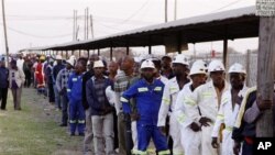 Sebagian pekerja tambang di Afrika Selatan telah menghentikan pemogokan dan mulai bekerja kembali (foto: dok).