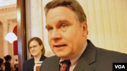 美国众议院人权小组委员会主席和美国国会及行政当局中国委员会的共同主席克里斯•史密斯众议员资料照片(美国之音)